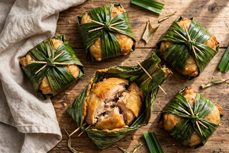 Photo of Gai Hor Bai Toey (Pandan-Wrapped Chicken), a snack recipe from FluentFuel